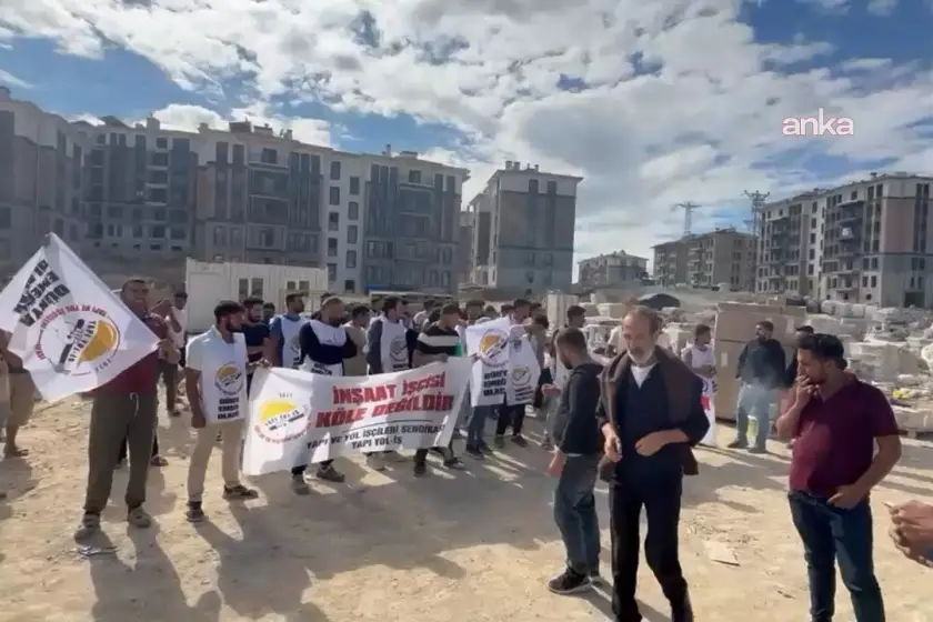 Arnavutköy'de inşaat işçileri eylemde: “Haklarımızı almadan çıkmayacağız”