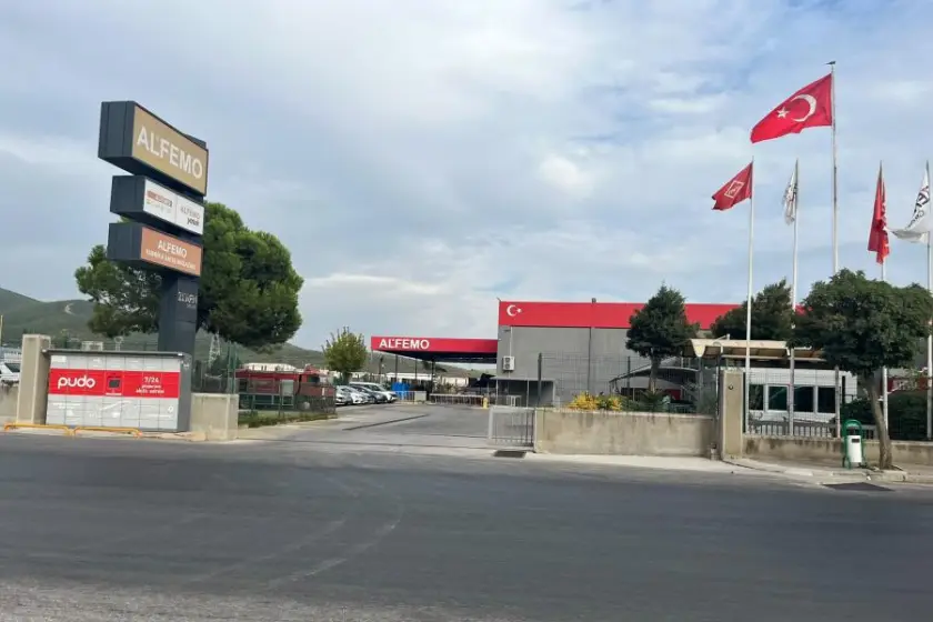 Alfemo işçilerinin eylemi sonuç verdi: Aylardır düzensiz ödenen ücretler hesaplara yatırıldı