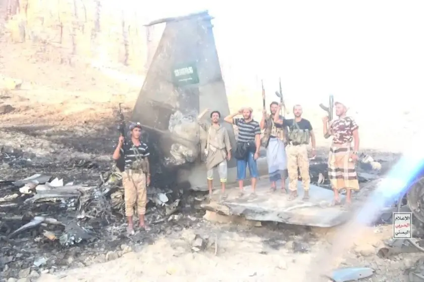 Husiler, düşürdükleri Suudi Arabistan F-15’inin fotoğraflarını yayımladı