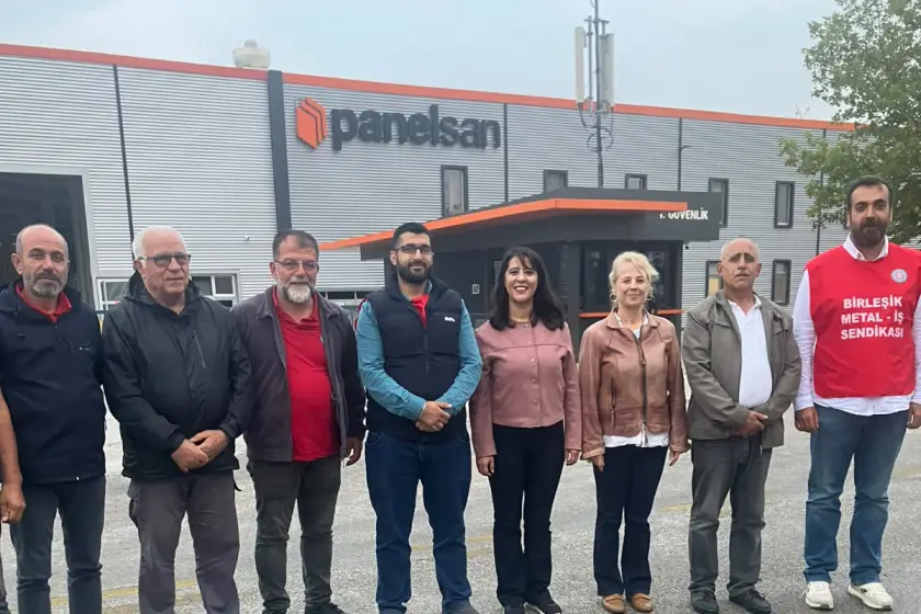 EMEP’li Karaca Panelsan'da direnen işçileri ziyaret etti: 'Panelsan işçilerinin yanındayız'