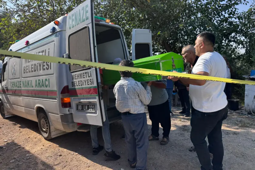 Osmaniye'de baba, oğlunu öldürdü, gelini ve torununu yaraladı