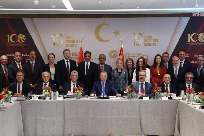 Cumhurbaşkanı Erdoğan, ABD’li şirketlerle görüşmesini paylaştı: ABD ile 100 milyar dolarlık ticaret hacmi hedefimize kısa sürede ulaşacağımıza inanıyorum