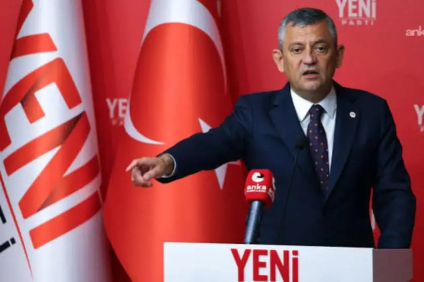 Özgür Özel'den sosyal medya şirketlerine tepki: 