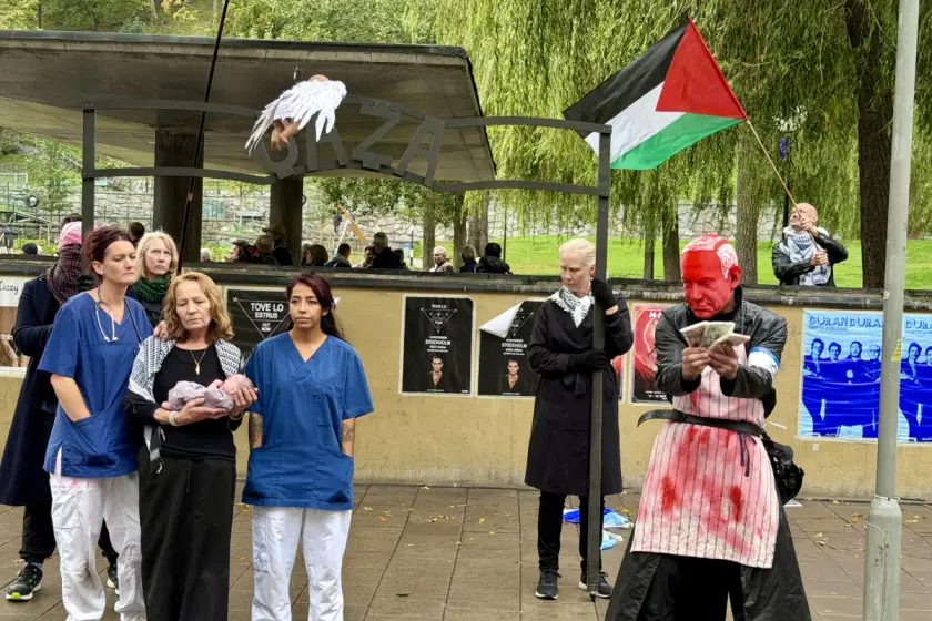 İsveç ve İngiltere’de İsrail'in Gazze'ye yönelik saldırıları protesto edildi