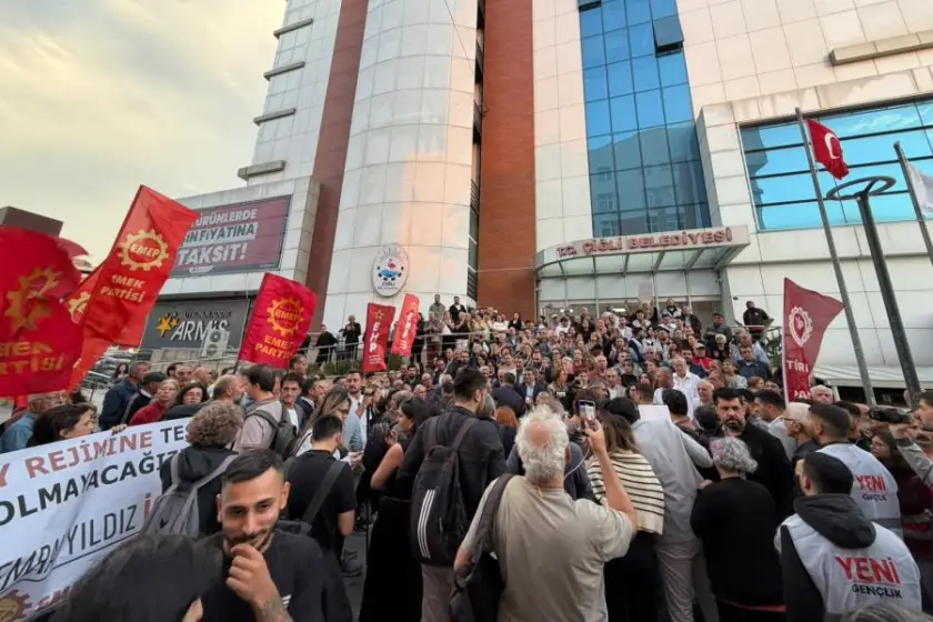 Çiğli'de Yıldız'ın AKP'ye geçişine tepki: “Halkın oyları gasbedilemez”