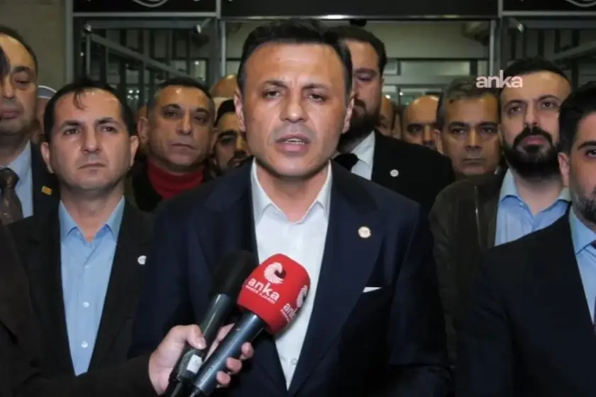 Özgür Çelik’ten Eyüpsultan Belediyesi tepkisi: Seçim kazanamayacağını anlayanların gerçekleştirdikleri uygulamalardır