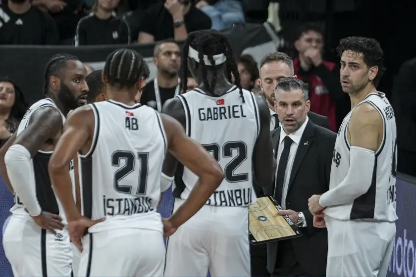 EuroLeague'de üçüncü hafta: Beşiktaş, Barcelona'ya evinde kaybetti