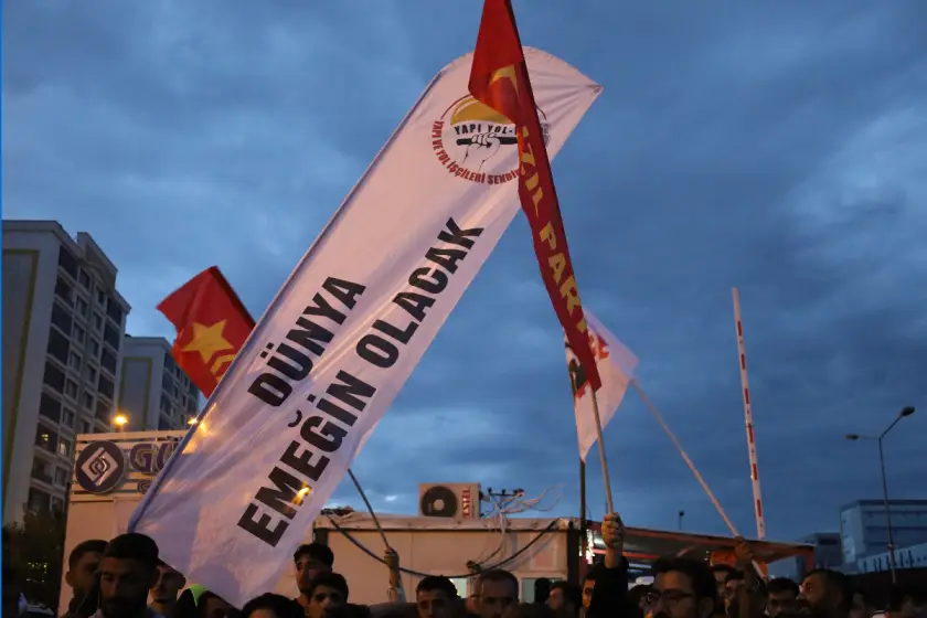 Diyarbakır şehir hastanesi inşaatında direniş sürüyor: 'Haklarımızı alana kadar vazgeçmeyeceğiz'