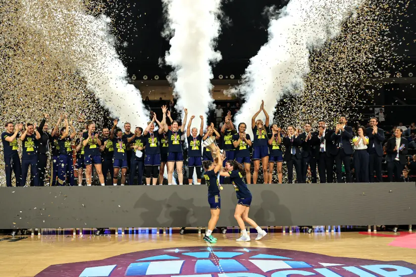 FIBA Süper Kupa: Fenerbahçe, ÇBK Mersin'i yenerek şampiyon oldu