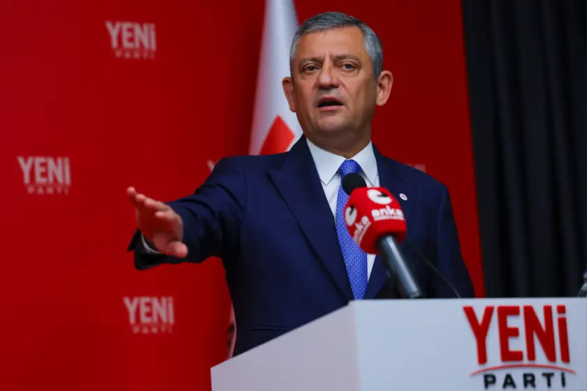 Yeni Parti Genel Başkanı Özgür Özel'den fon vurgunu açıklaması: