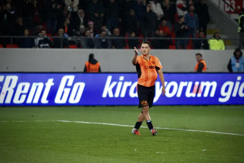Süper Lig'de 8. haftanın açılış maçında Çorum FK, Çaykur Rizespor'u 2-1 yendi