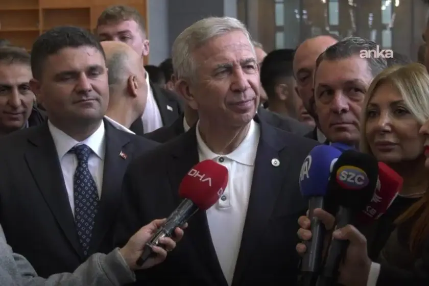 Mansur Yavaş: Parti değiştirenler bunun hesabını sandıkta vereceklerdir