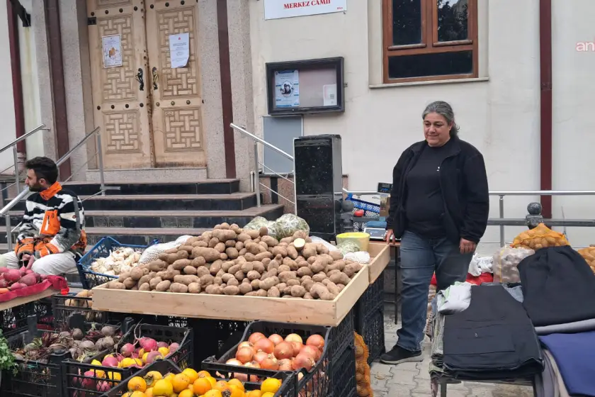 Artvin'de yüksek fiyatlar tezgahları vurdu: Yurttaş poşetini dolduramıyor