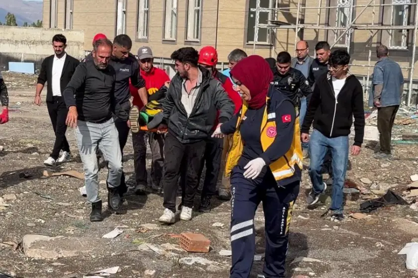 Erzurum'da iş kazası: Asansör kurarken 4 kat yüksekliğinden düşüp ağır yaralandı