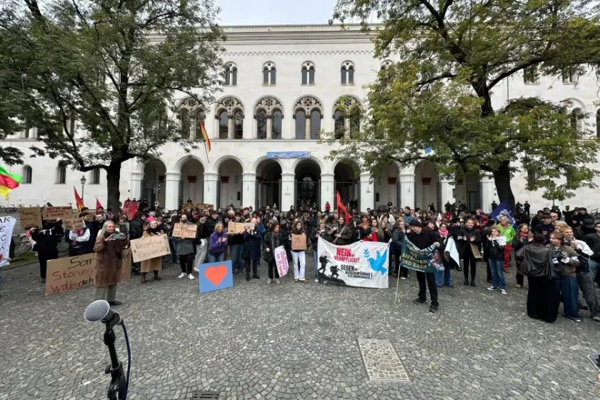 Münih'ten Paris'e dayanışma mesajı