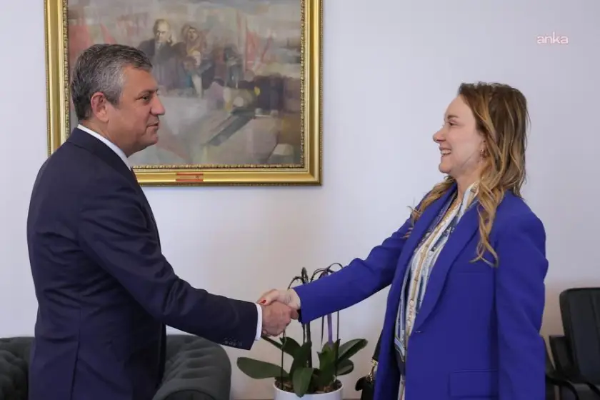 Konak Belediye Başkanı Mutlu'dan, Yeni Parti Lideri Özel'e ziyaret