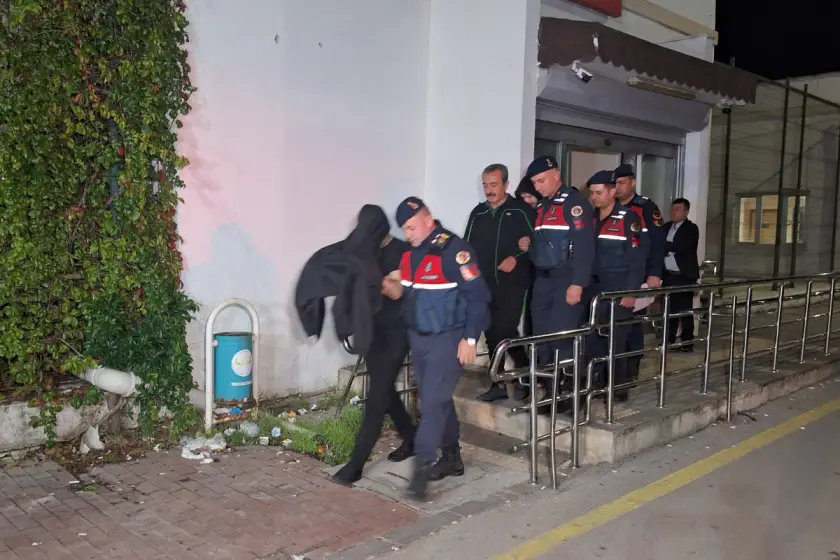 Çukurova Belediyesine yönelik soruşturma: Gözaltına alınan 49 kişi adliyeye sevk edildi