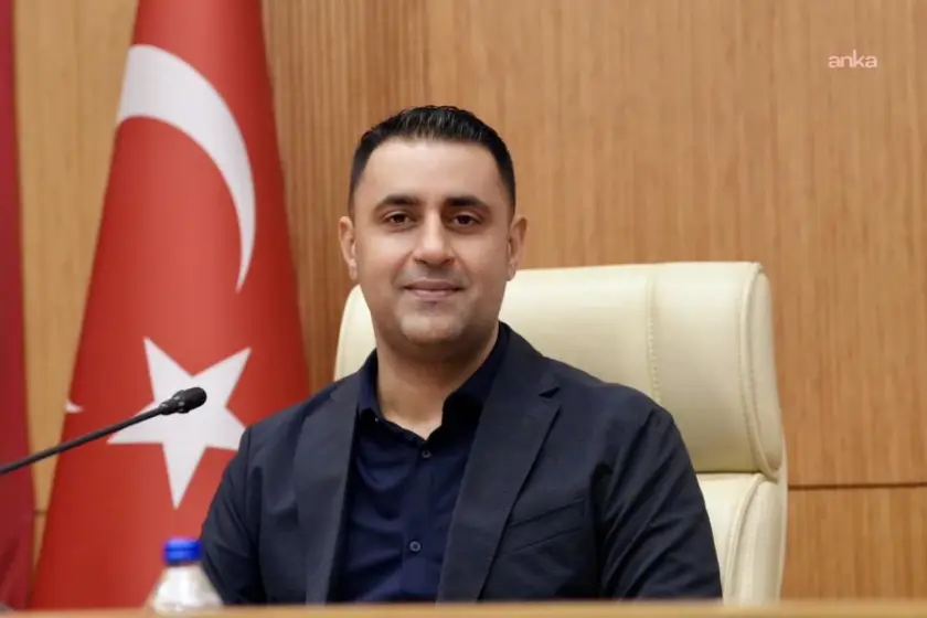 Çukurova Belediyesine operasyon: Aralarında Başkan Emrah Kozay'ın olduğu 34 kişi tutuklandı