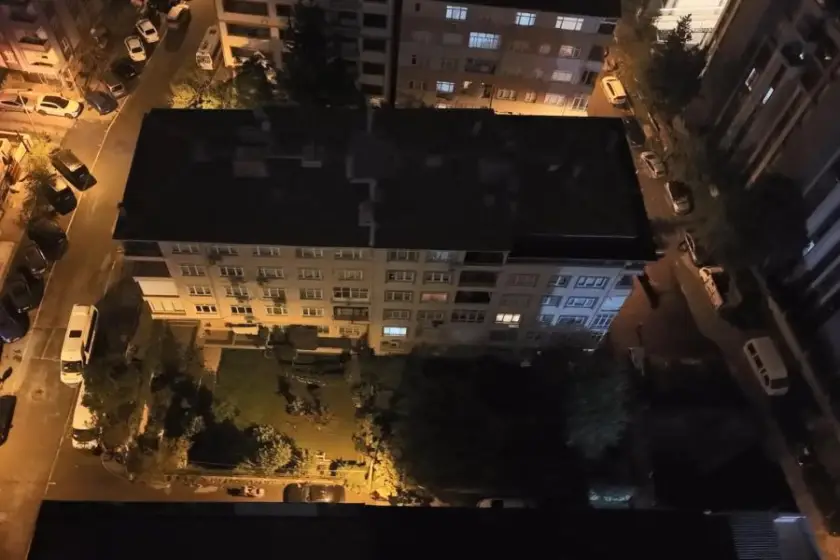 Eyüpsultan’da kolonlarından ses gelen 5 katlı bina tahliye edildi