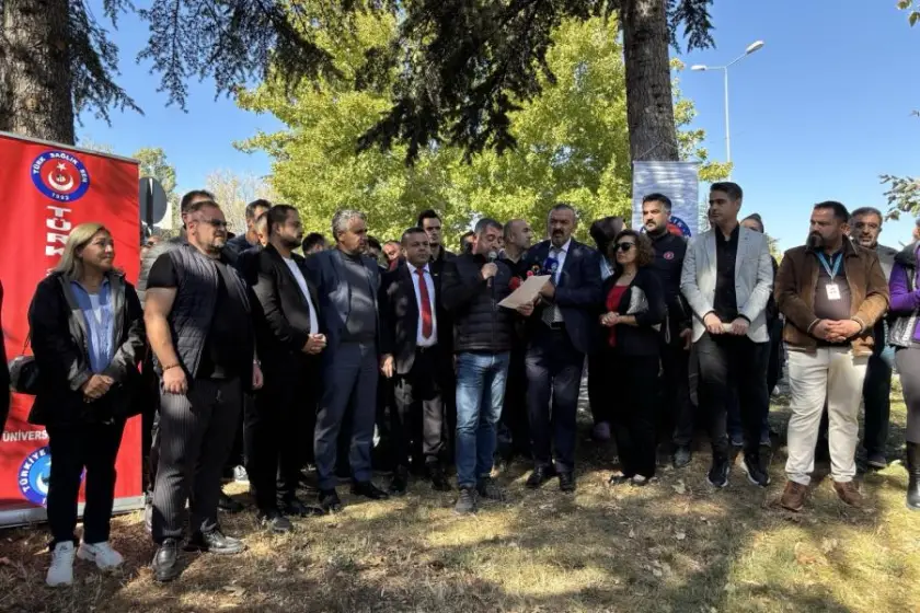 Erciyes Üniversitesi'nde promosyon tepkisi: Sefalet promosyonunu kabul etmiyoruz