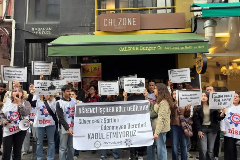 Öğrenci işçiler ödenmeyen ücretleri için yine eylemde: “Cihangir Çelik hakkımızı ver!”