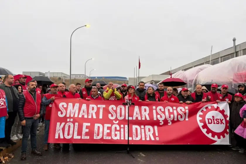 DİSK Genel Başkanı Çerkezoğlu, Smart Solar işçilerini ziyaret etti: Mücadeleye devam edeceğiz