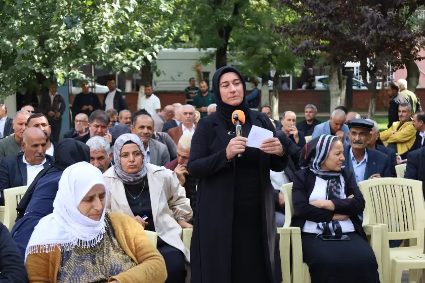 Siirt'teki konuşmasıyla gündeme gelen Emine Teğin: Bunları artık konuşmalı, susmamalı