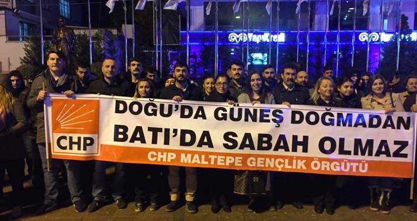 CHP'li gençler, sokağa çıkma yasaklarına tepki gösterdi