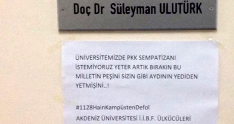 Akdeniz Üniversitesinde barış isteyen akademisyene ülkücülerden tehdit