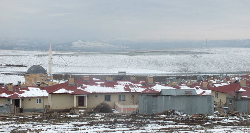 Yerleştikleri TOKİ’de de sorunlar bitmedi: Depremin ardından  TOKİ’de de mağdurlar