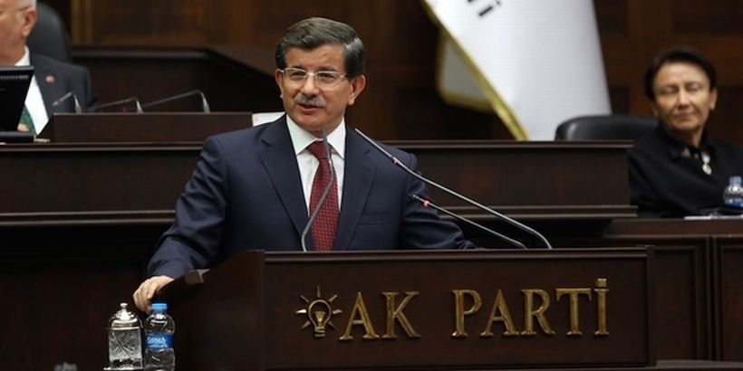 Davutoğlu: PYD illa barış masasına oturacaksa yakışan yer rejimin yanıdır