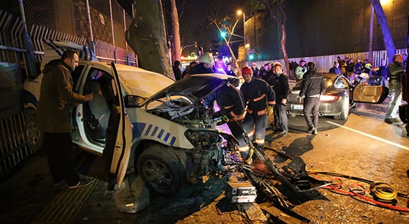 Beşiktaş'ta trafik kazası: Bir polis yaşamını yitirdi