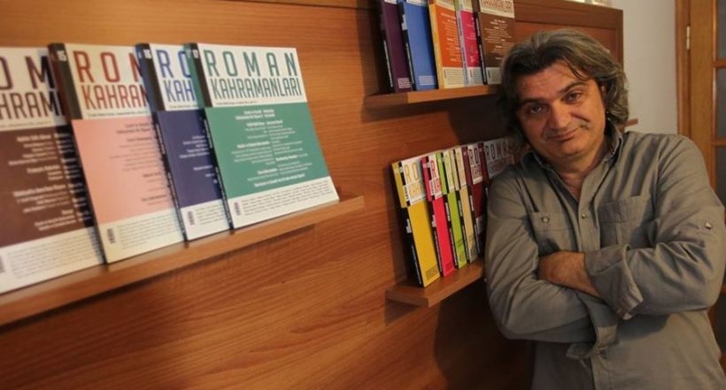 ‘Roman kahramanlarını sistematik olarak ilk biz yazdık’