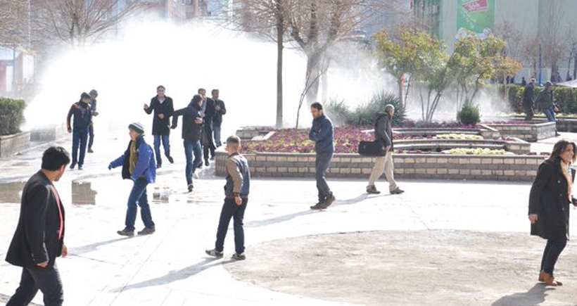 Diyarbakır’daki Cizre eylemine saldıran polis bir çocuğu öldürdü