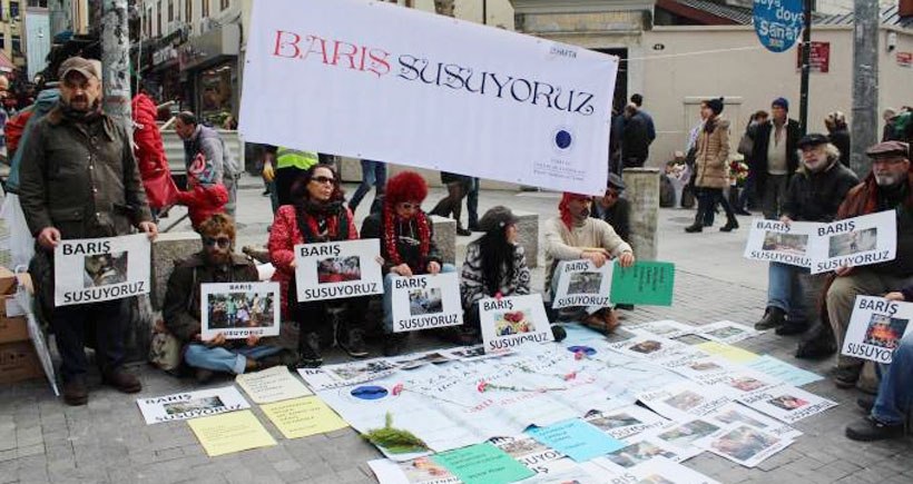 Yazarlar barış için sustu