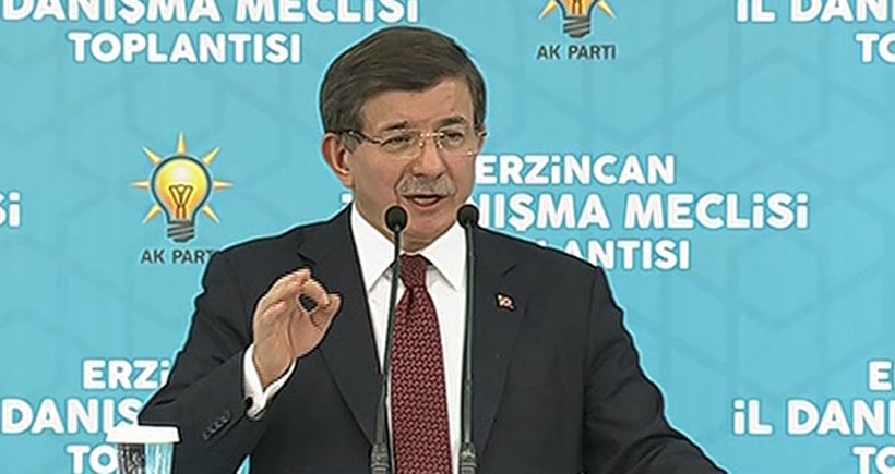 Davutoğlu: DİSK Genel Kurulunda alçakça sloganlar atıldı