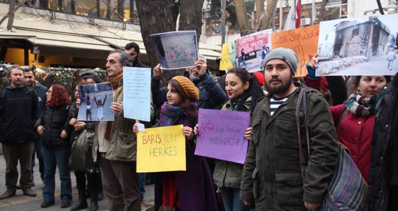 Barış İçin Herkes İnsiyatifi Ankara’da barış talebiyle yürüdü