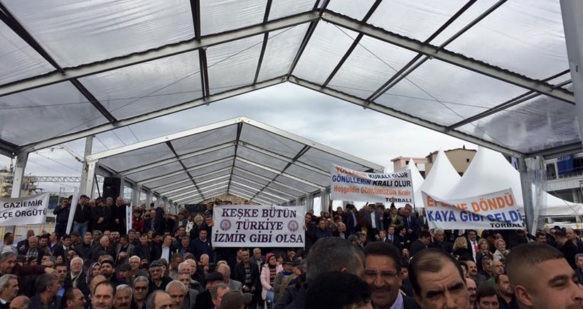 İZBAN açılışında Binali Yıldırım’a kıdem protestosu