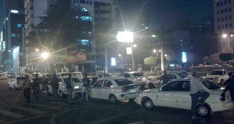 Mısır'da taksiciler, öldürülen arkadaşları için eylemlerine devam etti