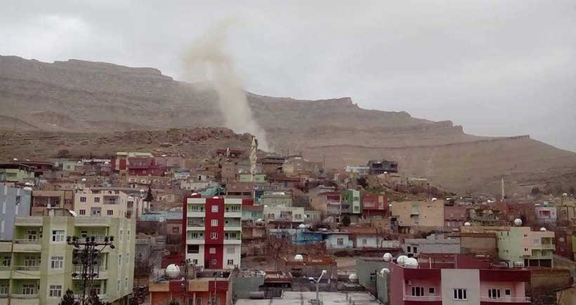 Mardin'in Derik ilçesinde şiddetli patlama