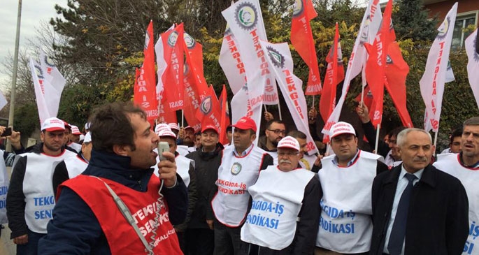 Nestle işçileri konsolosluk önünde