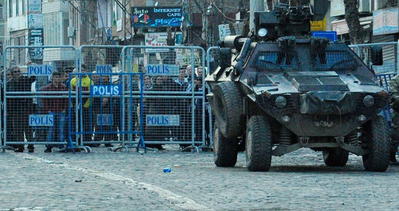 Newroz öncesi konuştuğumuz Diyarbakırlılar: Artık silahlar değil insanlar konuşsun