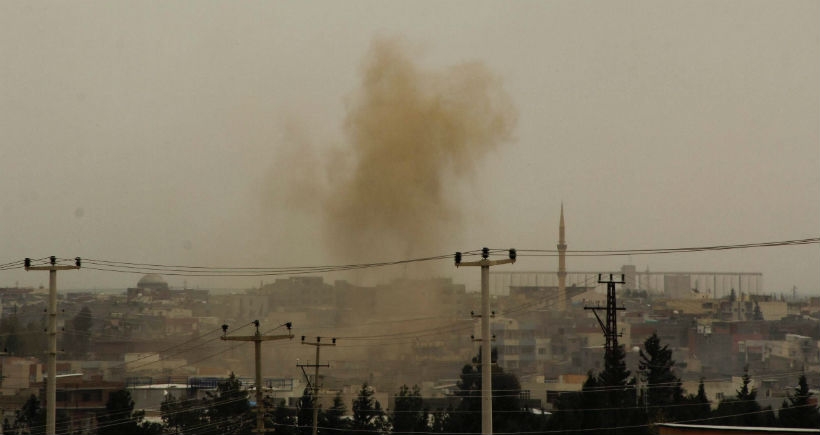 Şiddetli çatışmaların yaşandığı Nusaybin'de art arda patlama sesleri