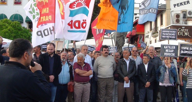 10 Ekim’de Ankara’da yaşamını yitirilenler Antalya’da anıldı