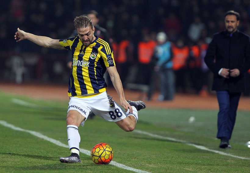 Fenerbahçe'de Caner Erkin Galatasaray kadrosundan çıkarıldı