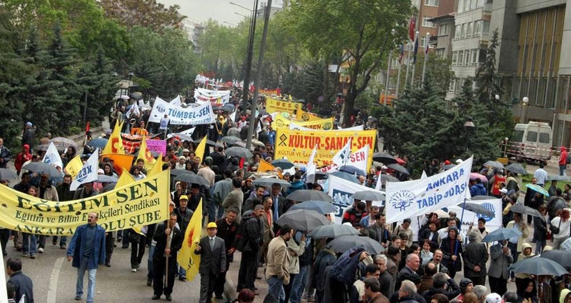 1 Mayıs’ a herkesi birleştiren bir tarzda hazırlanmalıyız