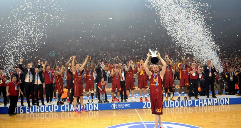 Galatasaray'da basketbol kombinelerine uçuk zam!