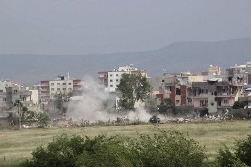 Nusaybin'den atılan mermiler Qamışlo'da pazara isabet etti