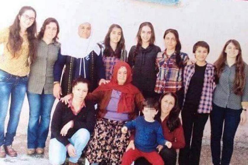 5 yaşındaki Roni annesiyle birlikte cezaevinde