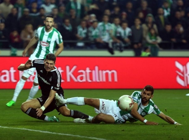 Konyaspor-Beşiktaş maçı Çarşamba gününe alındı